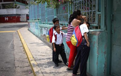 INE registra menos estudiantes, menos escuelas y menos docentes en el país